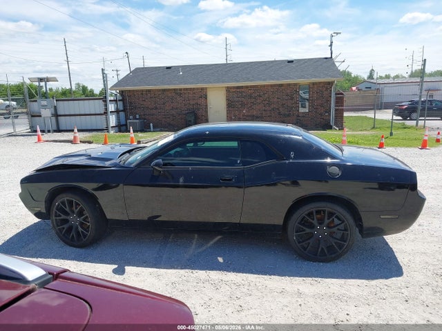 Dodge Challenger Se