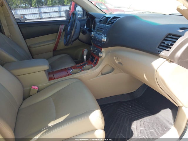 Toyota Highlander Limited V6