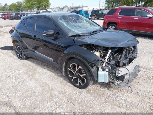 Salvage Toyota C-HR Image