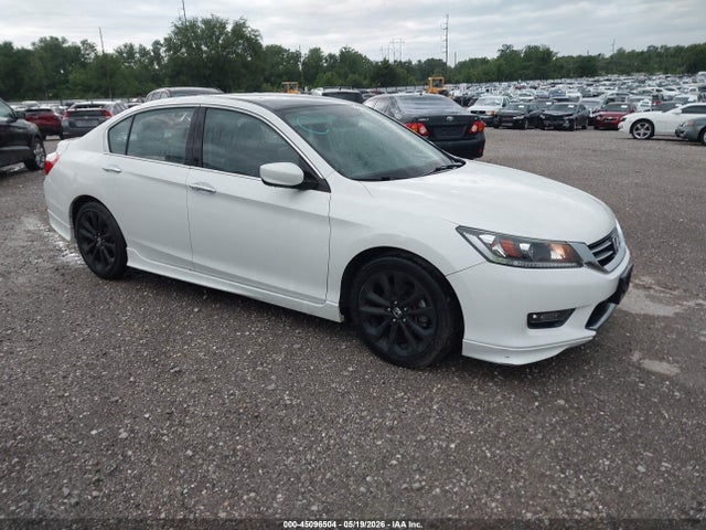 Salvage Honda Accord Image