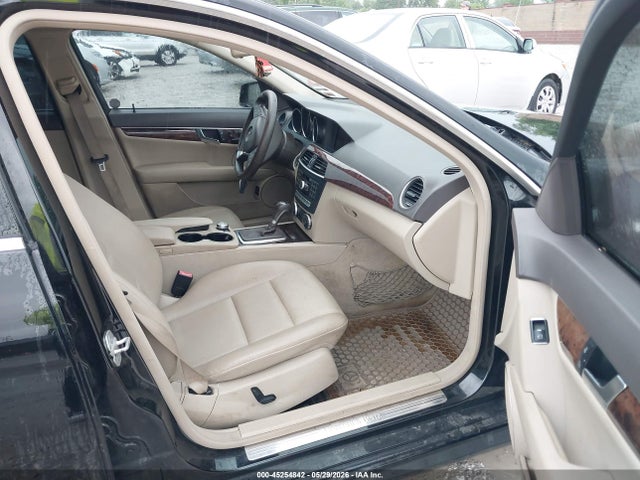 Mercedes-Benz C-Class Sport