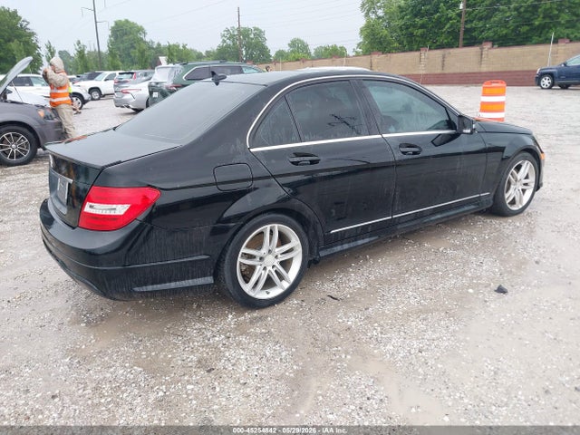 Mercedes-Benz C-Class Sport