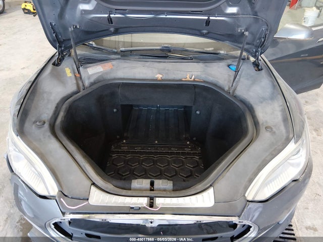 Tesla Model S Performance