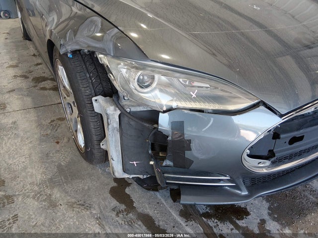 Tesla Model S Performance