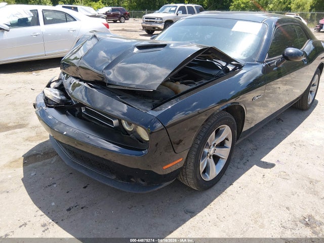 Dodge Challenger Sxt