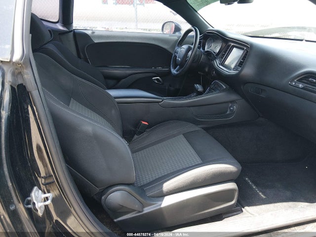 Dodge Challenger Sxt