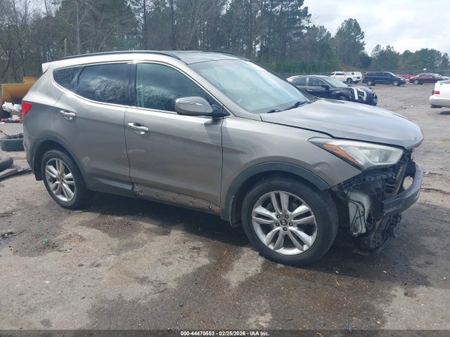 Salvage Hyundai SANTA FE Image