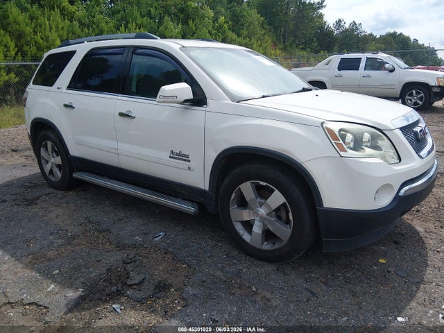 Salvage GMC Acadia Image