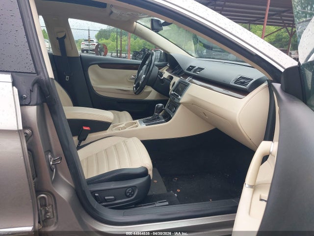 Volkswagen CC Lux Plus
