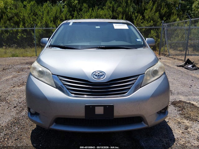Toyota Sienna Xle V6 8 Passenger