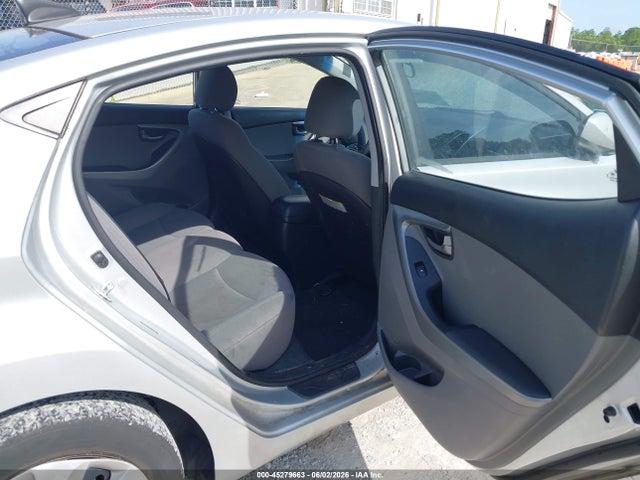 Hyundai ELANTRA Se
