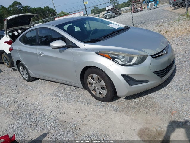 Salvage Hyundai ELANTRA Image
