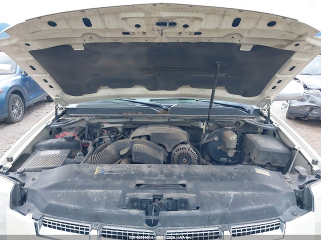 Cadillac Escalade Standard
