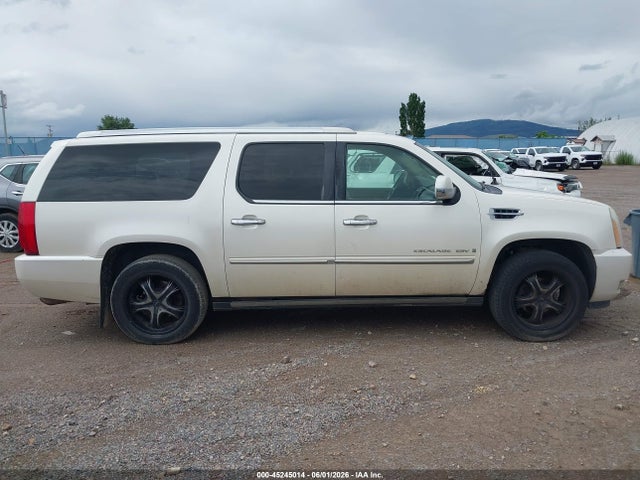 Cadillac Escalade Standard