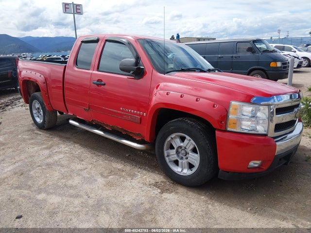 Salvage Chevrolet Silverado 1500 Image