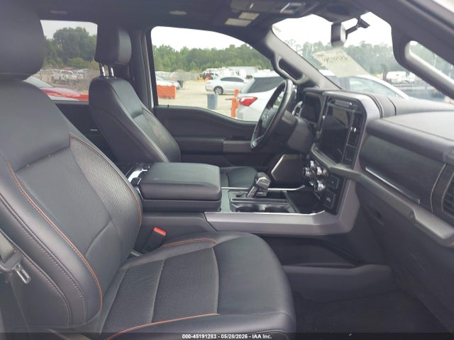 Ford F-150 Lariat