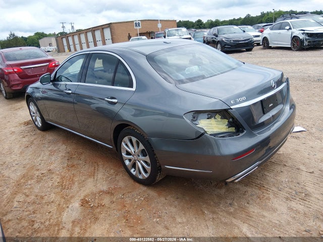 Mercedes-Benz E-Class 4matic