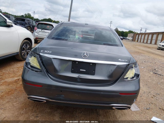 Mercedes-Benz E-Class 4matic