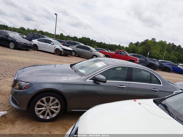Mercedes-Benz E-Class 4matic