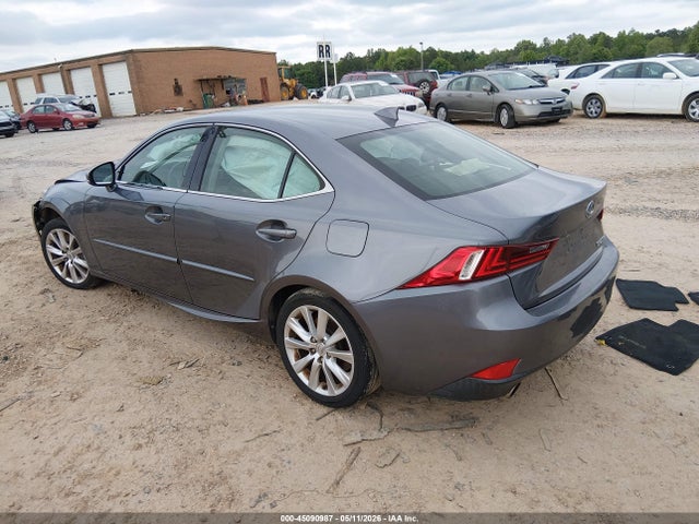 Lexus Is