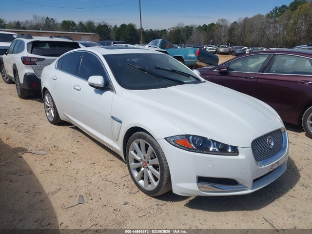 Salvage Jaguar XF Image