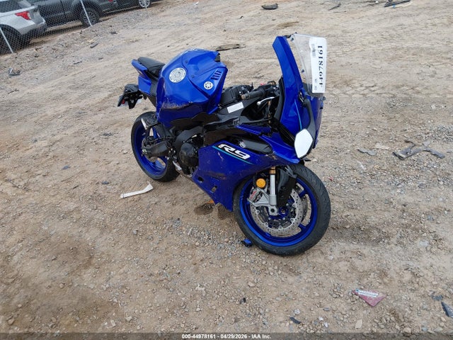 Salvage Yamaha Yzf890 Image