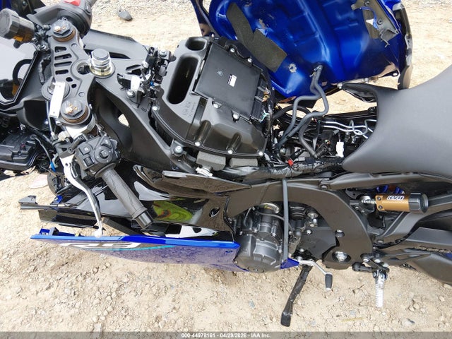 Yamaha Yzf890