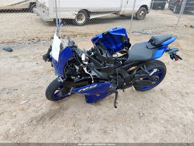Yamaha Yzf890