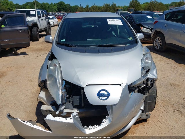Nissan LEAF S