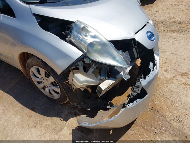 Nissan LEAF S