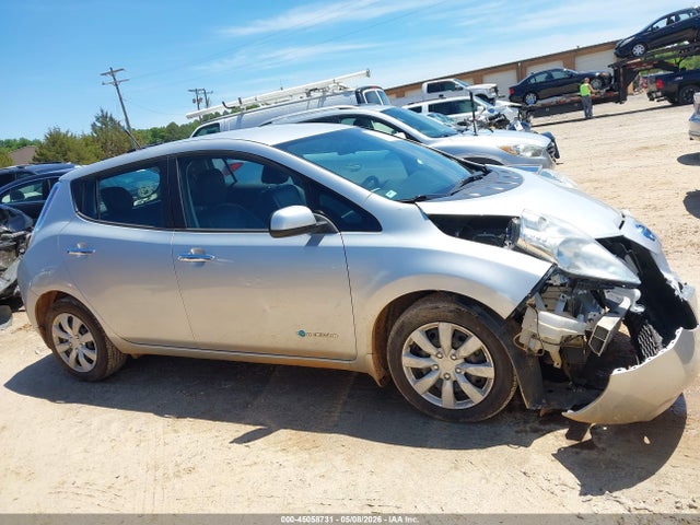 Nissan LEAF S