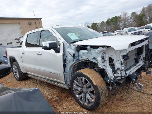 GMC Sierra 1500 4wd  Short Box Denali