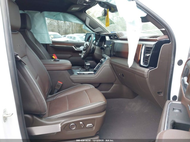 GMC Sierra 1500 4wd  Short Box Denali