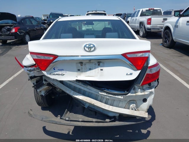Toyota Camry Le