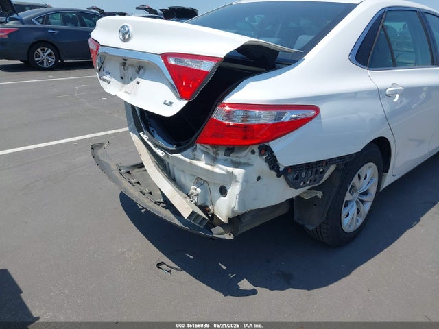 Toyota Camry Le