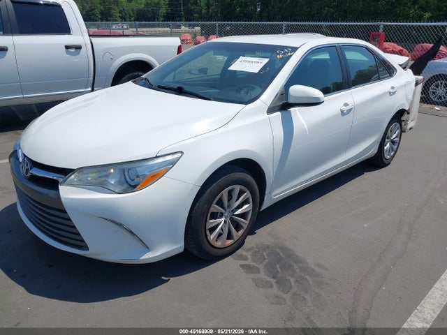 Toyota Camry Le