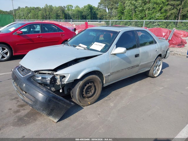 Toyota Camry Ce