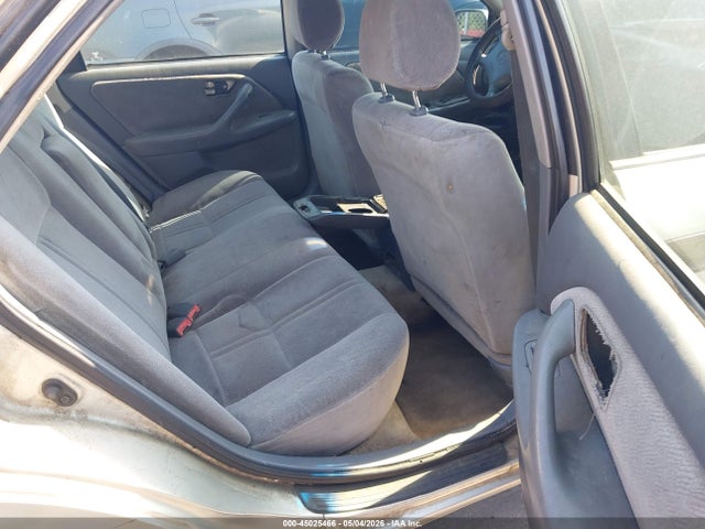 Toyota Camry Ce