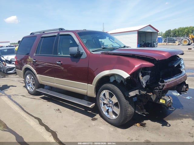 Salvage Ford Expedition Image