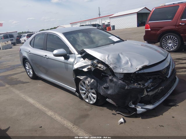 Salvage Toyota Camry Image