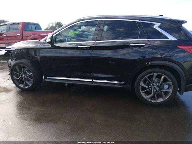 INFINITI Qx Essential