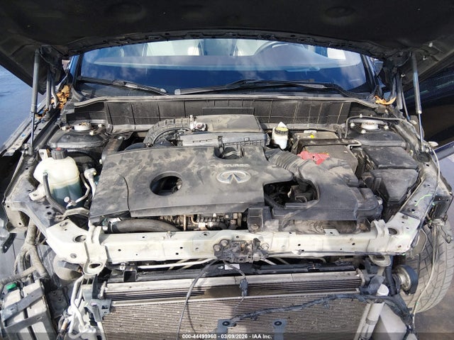 INFINITI Qx Essential