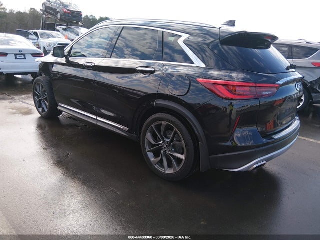 INFINITI Qx Essential