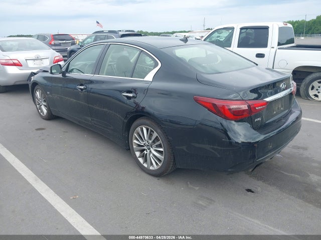 INFINITI Q50 3.0t Luxe