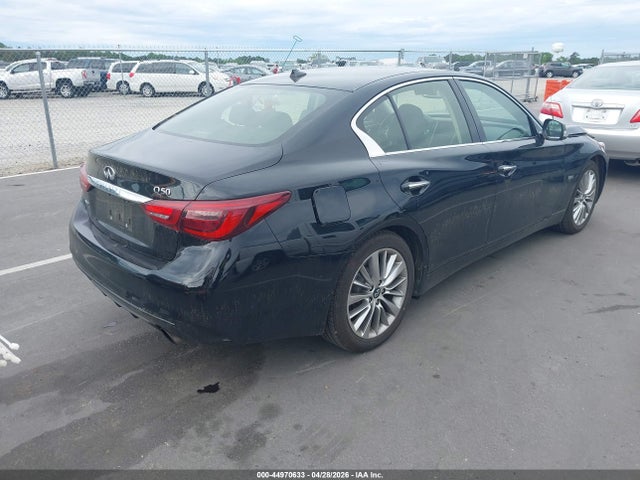 INFINITI Q50 3.0t Luxe