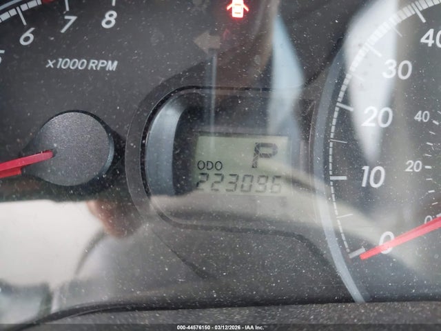 Toyota Sienna Le V6