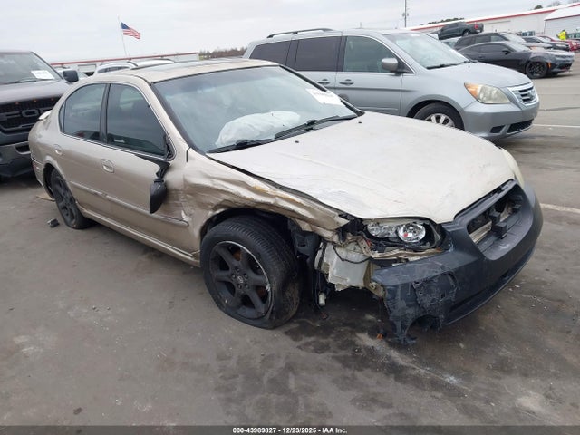 Salvage Nissan Maxima Image