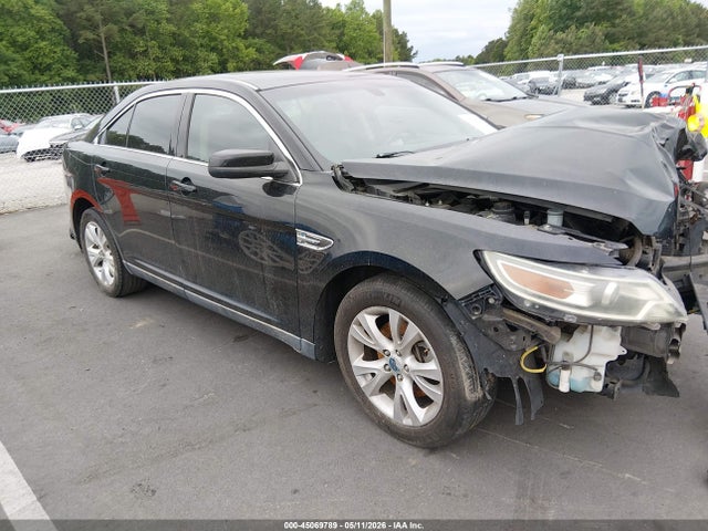 Salvage Ford Taurus Image