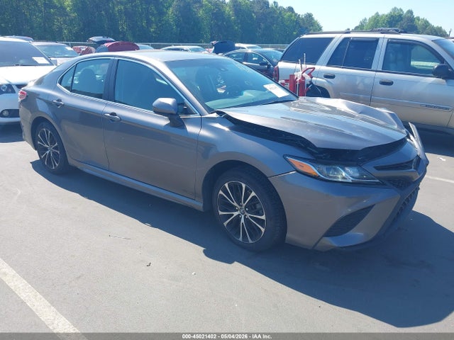 Salvage Toyota Camry Image