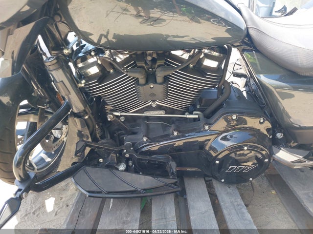 Harley-Davidson Flhx